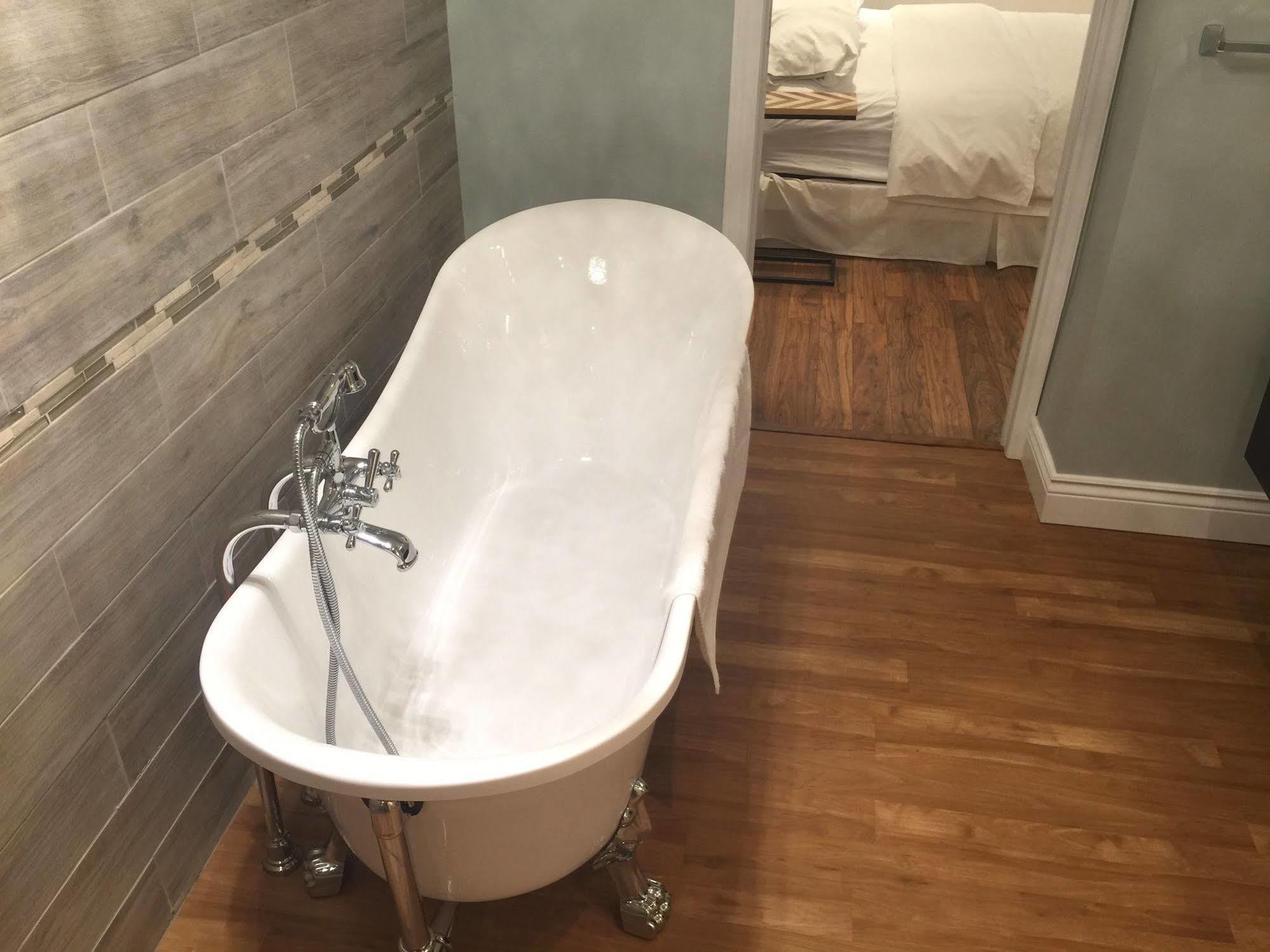 Grey Rose Suites Hanover Eksteriør bilde